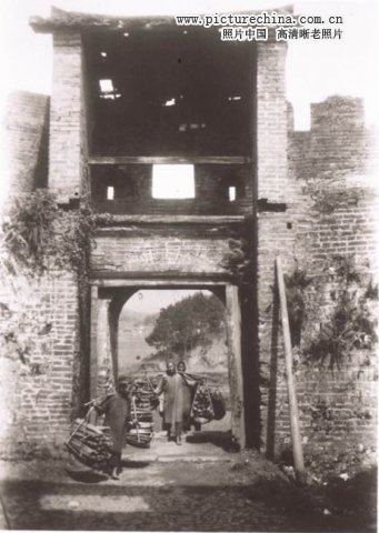 ƽ1918-1945.jpg