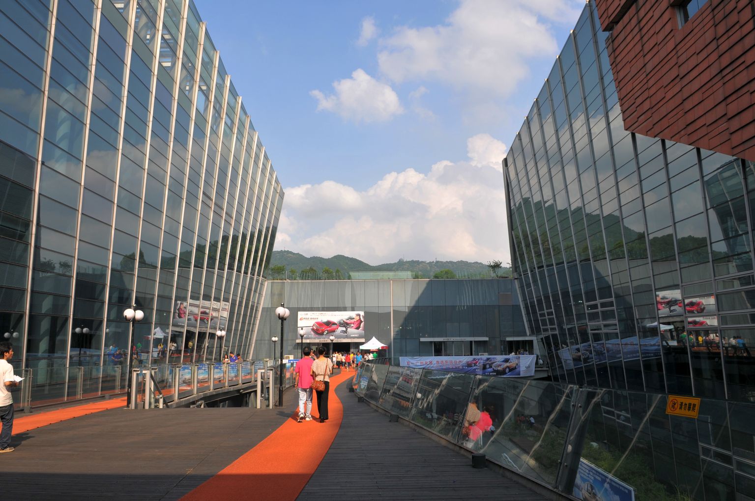 ZZM_9392.jpg