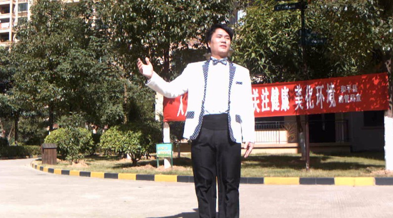 QQͼƬ20131129112032.jpg