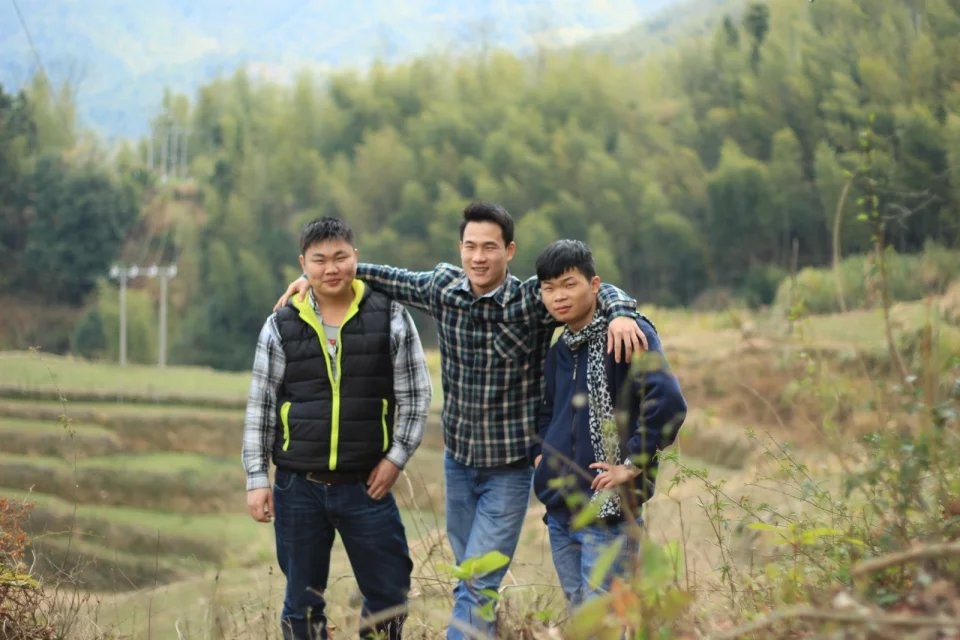 psbCAYRXNS9.jpg