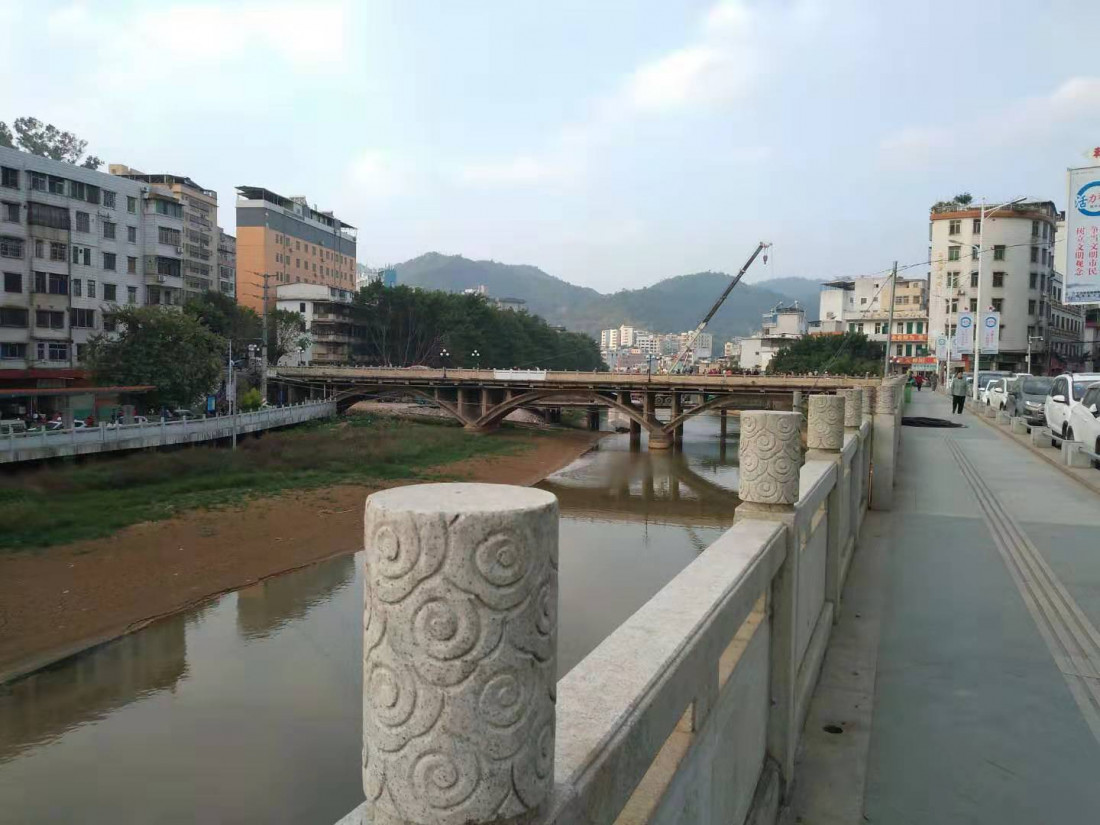 xi-meng-qiao-1.jpg