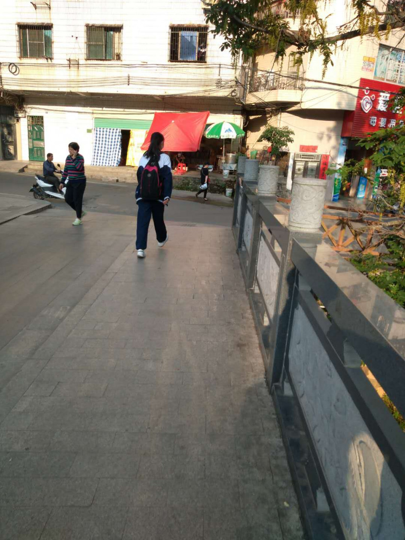 long-hu-lu-ren-2.jpg