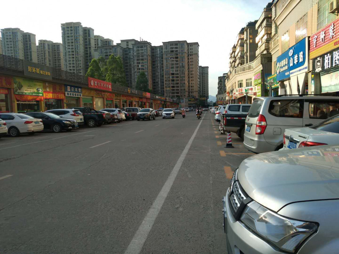 sui-pai-shang-ye-jie-che-1.jpg