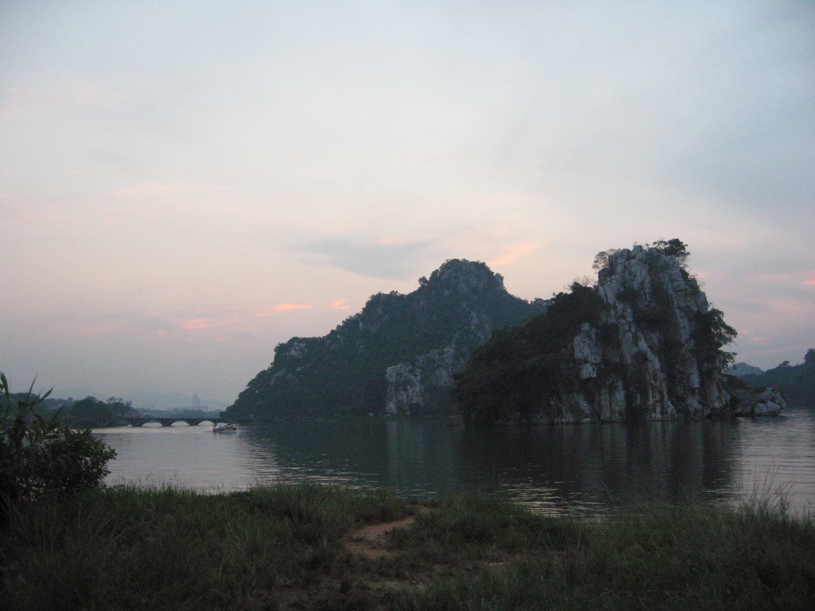 Ƭ 047.jpg