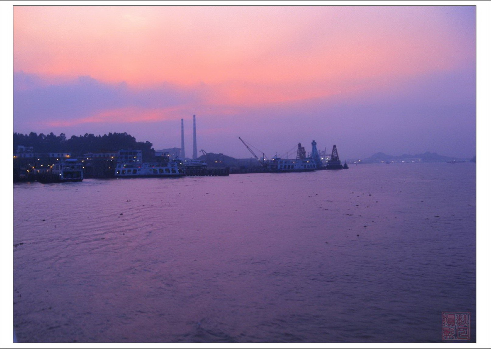 Ƭ 085.jpg