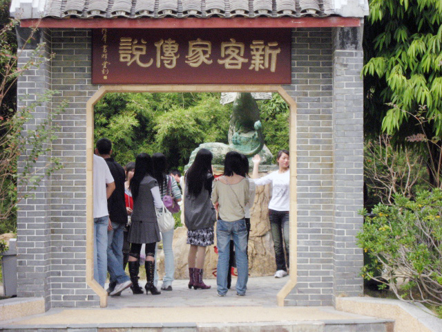 Ƭ 054.jpg