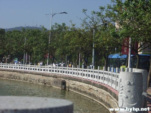 Ƭ 098.jpg