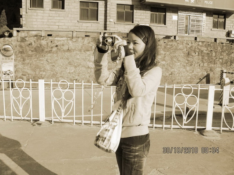 2010306121.jpg