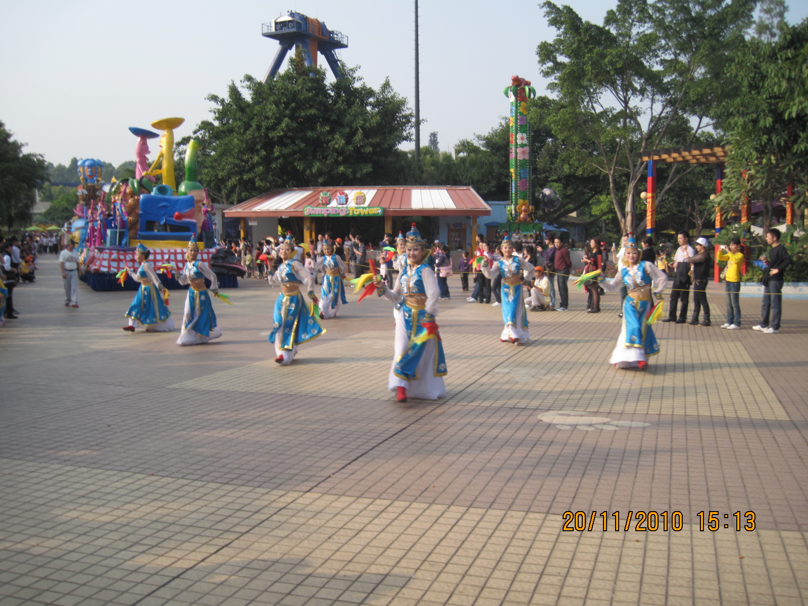 Ƭ 242.jpg