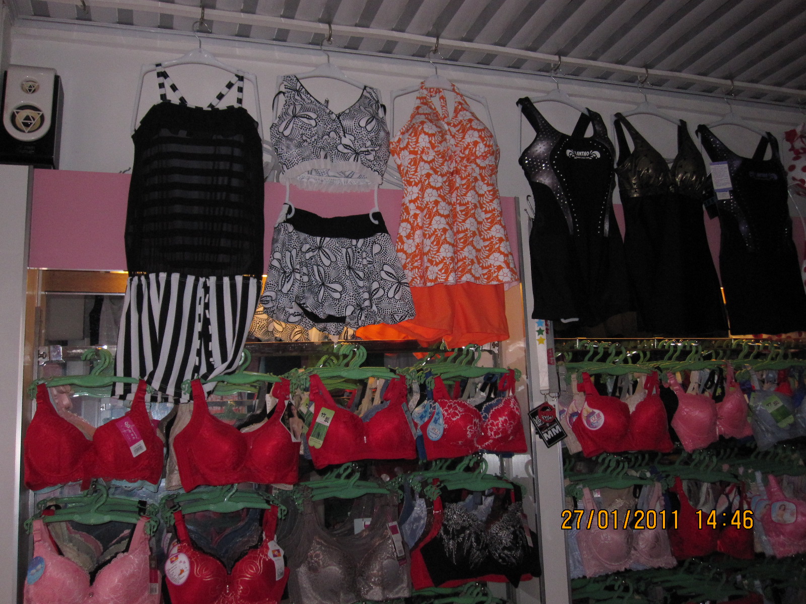 Ƭ 081.jpg