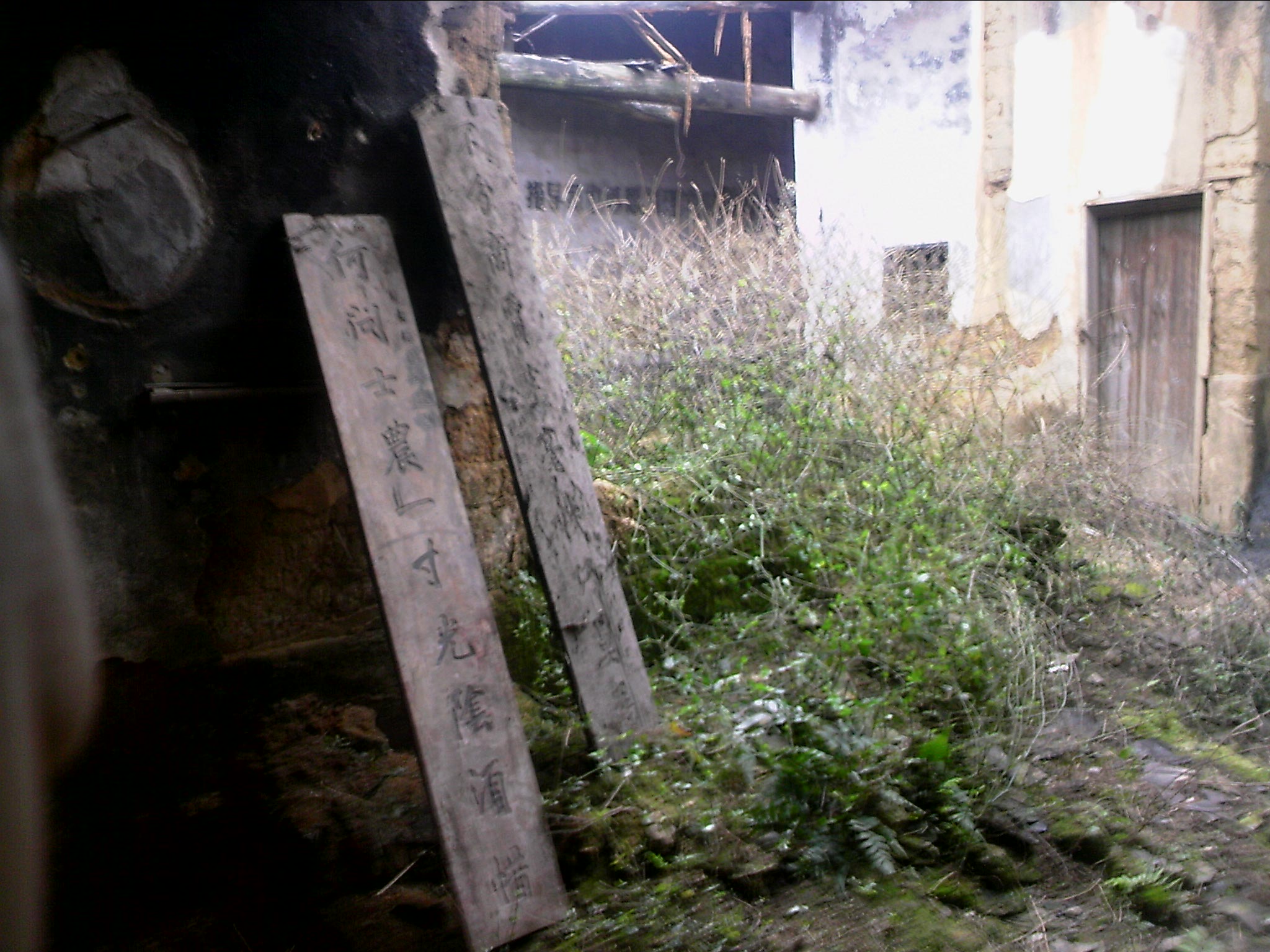 110404A027.jpg