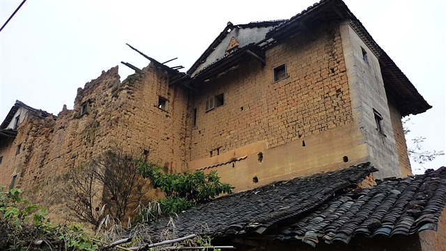 ef34d915-4fdf-423b-9166-07b8ce088239.jpg