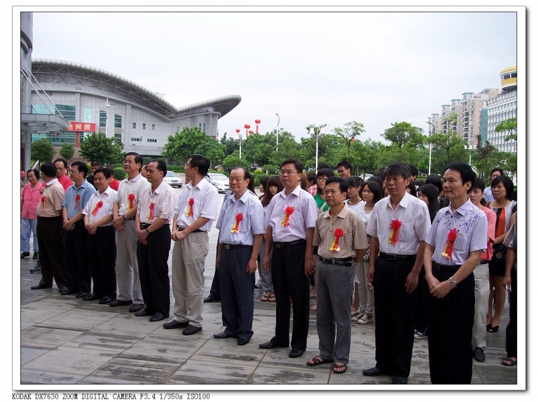 nEO_IMG_100_3723_jpg_thumb.jpg
